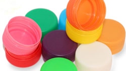 Plastic bottle cap ma...